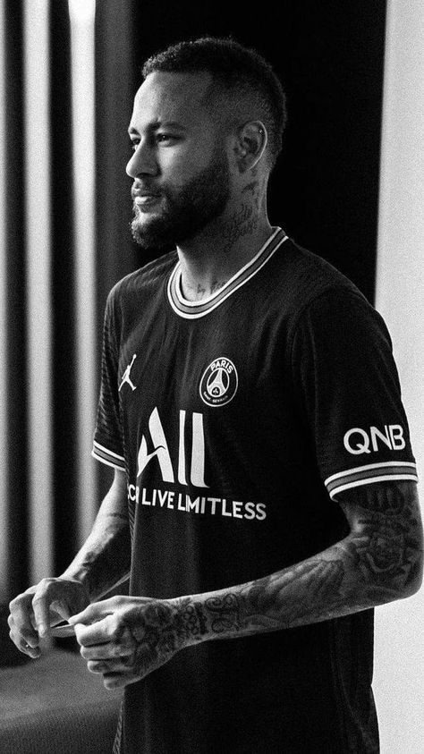 Neymar Images, Neymar Jr Tattoos, Neymar Jr Hairstyle, Neymar Hot, Neymar Barcelona, Neymar Brazil, Black And White Football, Neymar Psg, Neymar Jr Wallpapers