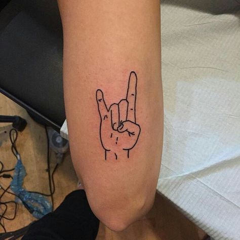 Rock N Roll Hand Tattoo, Punk Tattoo Ideas, Rock And Roll Tattoo, Small Dope Tattoos, Hand Tattoo Images, Punk Tattoos, Punk Tattoo, Tattoo Apprenticeship, Rock Tattoo