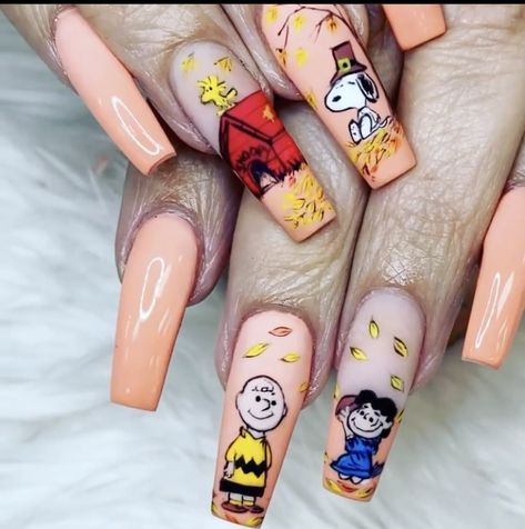 Snoopy Fall Acrylic Nails, Fall Cartoon Nails, Charlie Brown Nails Thanksgiving, Snoopy Thanksgiving Nails, Charlie Brown Thanksgiving Nails, Snoopy Fall Nails, Peanuts Nails, Charlie Brown Nails, Silly Nails