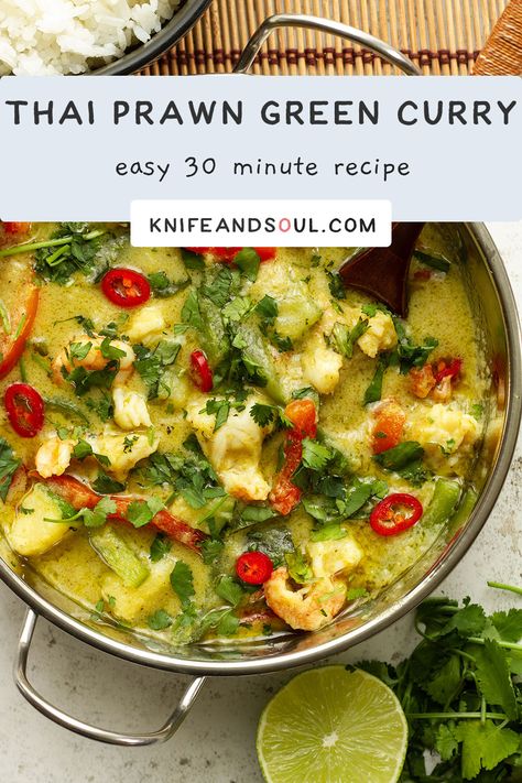 Shrimp Green Curry, Thai Prawn Curry, Authentic Thai Green Curry, Thai Green Curry Recipe, Creamy Curry Sauce, Thai Curry Recipes, Green Curry Sauce, Green Curry Recipes, Coconut Curry Shrimp