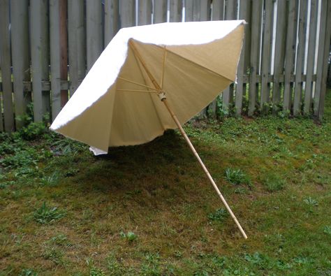 If you're going to the beach, you're going to need a way to escape from the cruel sun!  Here are directions that can help you build your own... Bamboo Umbrella Diy, Toy Furniture, Umbrella Decorations, Easy Diy Clothes, Bamboo Poles, Outdoor Diy Projects, Beach Diy, Outside Living, Sun Umbrella