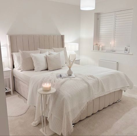 Beige Room, Minimalist Bedroom Decor, Neutral Bedroom Decor, White Room Decor, Luxury Room Bedroom, Classy Bedroom, Home Decor Idea, Home Decor Ideas Living Room, Pretty Bedroom