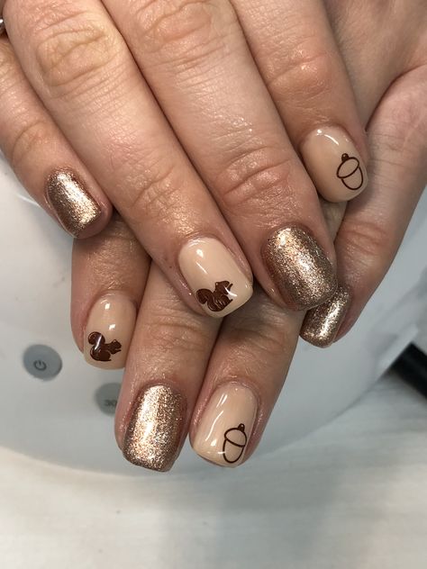 Nude & Rose Gold Fall Squirrel Acorn Fall Gel Nails Squirrel Nail Design, Acorn Nail Art, Squirrel Nail Art, Squirrel Nails, Acorn Nails, Moms Nails, Fall Squirrel, Fairy Beauty, Flamingo Nails