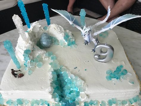 Wings Of Fire Cakes, Wings Of Fire Cake Ideas, Wings Of Fire Birthday Cake, Wings Of Fire Birthday Party Ideas, Wings Of Fire Cake, Fire Birthday Cake, Wings Of Fire Birthday, Dragon Birthday Theme, Fire Party Ideas