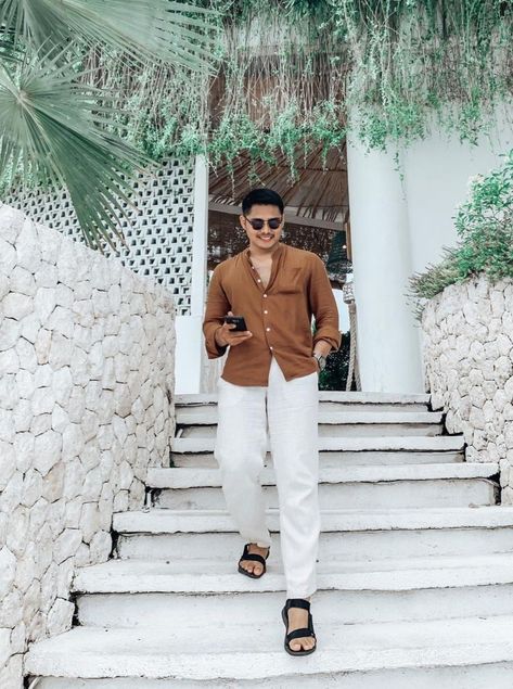 Greek Men Outfit, Greek Outfit Ideas Men, Mediterranean Outfit Men, Beach Ootd Men, Dinner Outfit Men, Goa Outfits, Dubai Outfit, Semi Casual Outfit, Beach Outfit Men