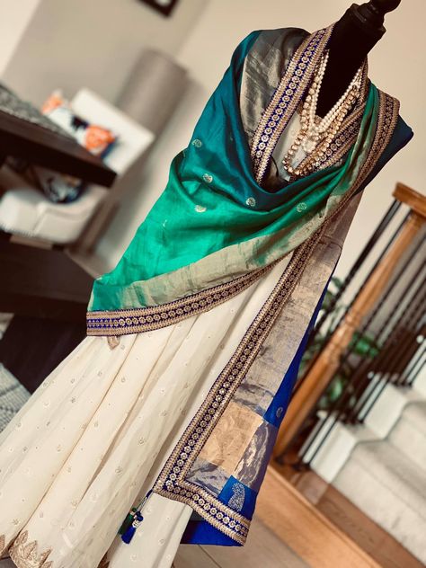 Benarasi Duppata, Patola Suits, Pallu Designs, Pakistani Formal Dresses, Indian Designer Suits, Stylish Wedding Dresses, Indian Saree Blouses Designs, Pakistani Fashion Party Wear, Salwar Kamiz