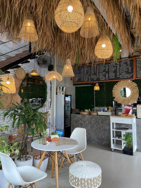 #bali #interiordesign #baliinteriors Bali Style Interior, Bali Cafe, Theme Cafe, Beach Interior Design, Boho Branding, Boho Lamp, Beach Interior, Decoration Restaurant, Bali Style