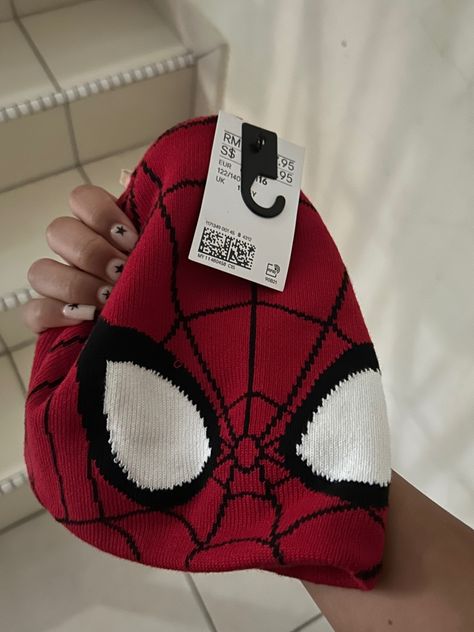 Spider Man Things, Spiderman Items, Spiderman Fit, Beanie Outfit Men, Spider Man Beanie, Spiderman Things, Spider Man Aesthetic, Spiderman Beanie, Spiderman Aesthetic