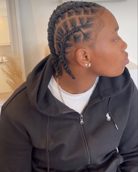 Dreadlocks Cornrows Dreads, Loc Men Styles, Short Starter Locs Hairstyles Men, Dreads Cornrows Men, Locs Men Hairstyles, Stud Line Up Haircut, Locs With Line Up Men, Barrel Twist Dreads Men Short, Full Head Locs Men