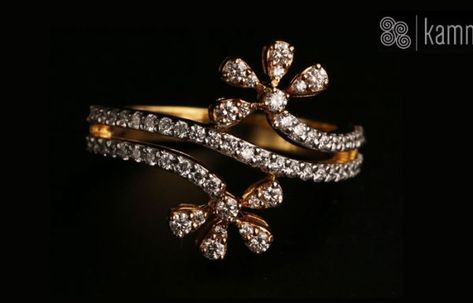 Buy Handmade & Designer Jewellery Online at Best Price in Chennai Gold Rings For Engagement, Rings Models, Rings For Engagement, Vanki Ring, Gold Finger Rings, Bride Jewelry Set, Ring Photo, Ring Jewellery Design, Gold Jewellry