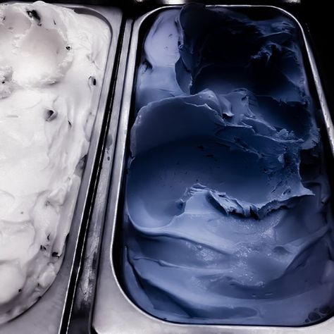 blue aesthetic, blue, dark blue, dark blue aesthetic, ice cream, blue ice cream Blue Aesthetic Dark, Blue Aura, Everything Is Blue, Cream Aesthetic, Blue Food, Feeling Blue, Alam Yang Indah, Blue Berry Muffins, Pastel Aesthetic