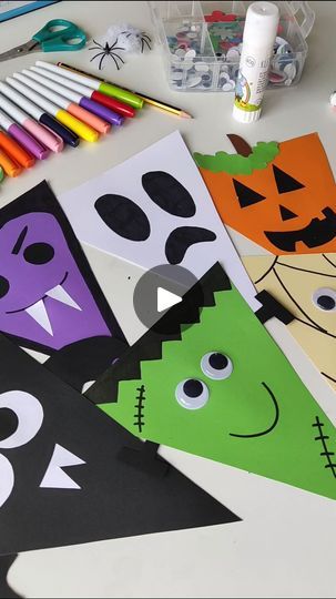 Halloween Preschool Room Decorations, Classroom Halloween Decor, Classroom Halloween Decorations, Art Toddlers, Halloween Classroom Decor, Spooky Room, September First, Crafts Toddlers, Halloween Cards Diy