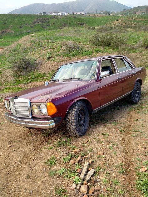 Mercedes W123 Custom, Mercedes 123, Mercedes W126, Mercedes W123, Mercedes 190, Lowered Trucks, Car Camper, Classic Mercedes, Weird Cars