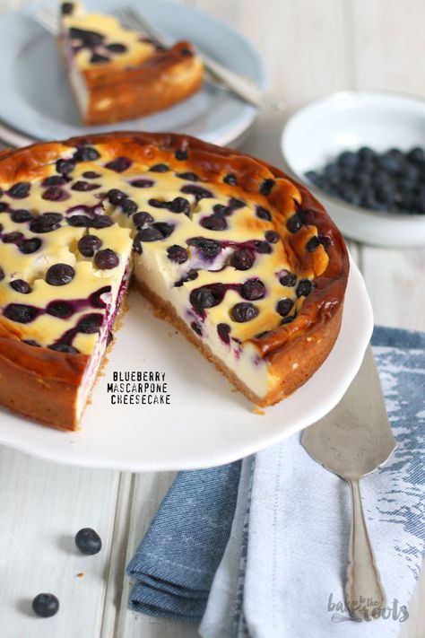 Easy Peasy Blueberry Cheesecake | Bake to the roots Blueberry Recipes No Bake, Blueberry Mascarpone, Mascarpone Cheesecake, Blueberry Loaf Cakes, Blueberry Lemon Scones, Baking Journal, Bread Alternatives, Berry Pie, Apple Cake Recipes