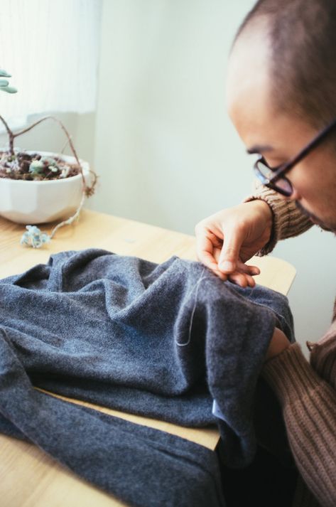 Darn It: A Guide On How To Fix Holes in Sweaters – Put This On Die Workwear, Pinky Nail, Green Flannel Shirt, Make Do And Mend, Patches Shirt, Learn A New Skill, Running Stitch, Weaving Patterns, Diy Sewing Projects