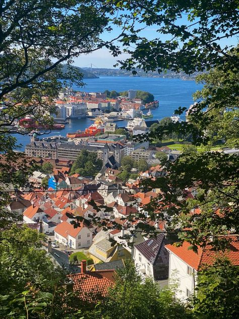 Views from the walk up to Mount Fløyen in BergenNorway Life In Norway, Living In Norway, Bergen Aesthetic, Bergen Norway Aesthetic, Norway Countryside, Norway Living, Norway Travel Summer, Norway Scenery, Norway Culture