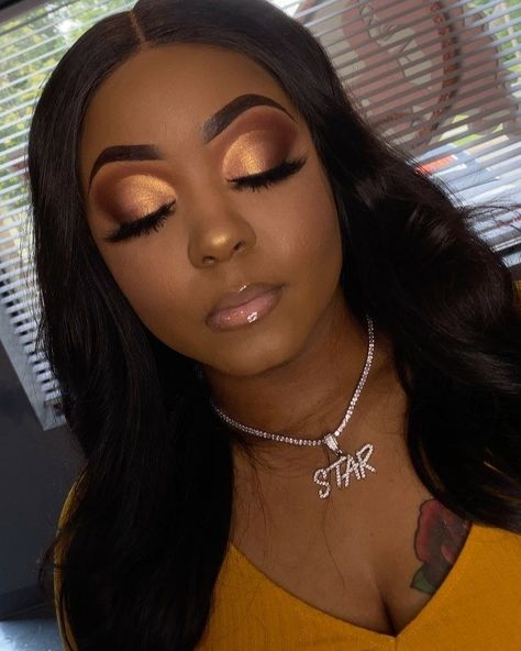 Thanksgiving Makeup Black Women, Gold Makeup Looks, Brown Girls Makeup, Makeup For Black Skin, Aria Montgomery, Gold Makeup, Makeup Eye Looks, Face Beat, Grunge Look