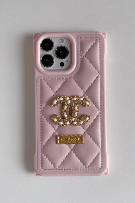 Bling Phone Cases Diy, Chanel Phone Case, Accessories Idea, Chanel Iphone Case, Classic Phones, Handbags Chanel, Leather Iphone Case, Bling Phone Cases, Girly Phone Cases