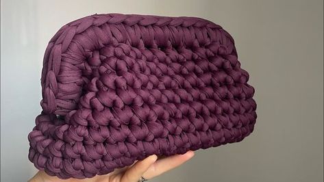 Clutch Bag Tutorial, Crochet Clutch Pattern, Diy Clutch Bag, Free Crochet Bag Patterns, Clutch Bag Pattern, Clutch Tutorial, Crochet Clutch Bags, Free Crochet Bag, Crochet Slipper Pattern