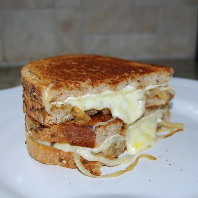 Main Course Ideas, Cheese Day, Course Ideas, Cheese Sandwich, Grilled Cheese Sandwich, Dinner Meals, Tasty Bites, Awesome Food, Cheese Sandwiches