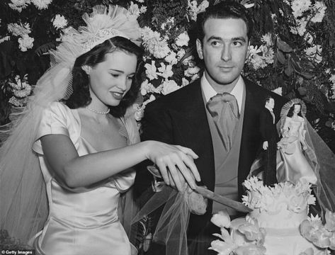 Early start: Vanderbilt was just 17 when she married her first husband, agent and movie producer Pat DiCicco (above in 1941) Anderson Cooper, Beautiful Beach Wedding, Amal Clooney, Stunning Wedding Dresses, Bridal Fashion Week, Vintage Bride, Best Wedding Dresses, Gloria Vanderbilt, Elizabeth Taylor