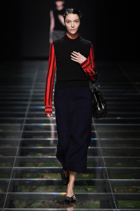 Prada Fall 2024 Ready-to-Wear Runway, Fashion Show & Collection Review [PHOTOS] Prada Fashion Show, Prada Runway, Masculine Outfits, Fashion Archive, Fashion Inspiration Board, Show Collection, Fall 24, Winter Mode, Fall Wear