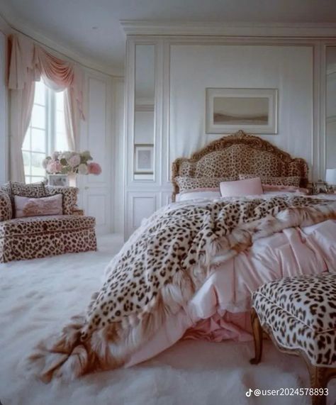 Hollywood Mansion, Dream Apartment Decor, Future Apartment Decor, Redecorate Bedroom, Dream House Rooms, Dreamy Room, Apartment Decor Inspiration, Dream Room Inspiration, Room Makeover Bedroom