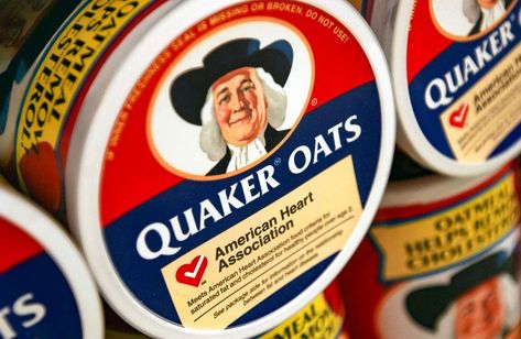 Do you know the difference between rolled oats and old-fashioned oats? I reached out to Quaker Oats for the answer, which may surprise you! Oatmeal How To Make, Old Fashioned Oats, Old Fashion Oats, Quaker Oats, Instant Oats, Oats And Honey, Food Scientist, Oats Quaker, Instant Oatmeal