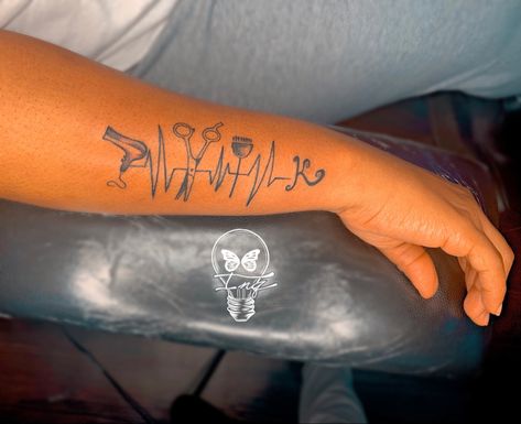 Hairstylist Sleeve Tattoos, Hairstylist Tattoos Black Women, Tattoo Ideas For Hairstylist, Hair Stylist Tattoos Ideas, Hair Stylist Tattoo Ideas Cosmetology, Beautician Tattoo Ideas, Cosmetology Tattoo Ideas, Nails For Hairstylist, Hairdressing Tattoos Ideas