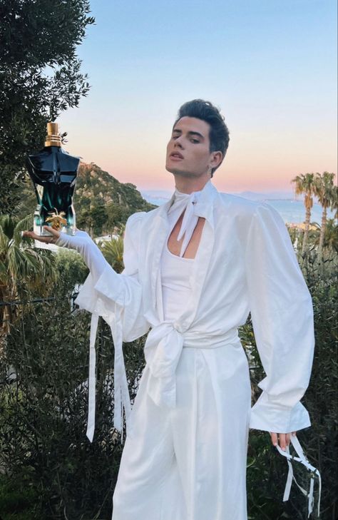 Men Ethereal Aesthetic, Male Suits Fashion, Mens Ethereal Fashion, Greek Inspired Outfits Men, Angelic Outfits Aesthetic Male, Glamour Aesthetic Men, Ethereal Aesthetic Men, Met Gala Male Outfits, Angelcore Aesthetic Outfits Men