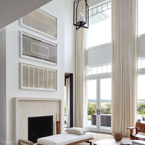 Marie-Christine Design on Instagram: “Sea of white in this soaring double height living space...Creating warmth and adding subtle texture while not detracting from the expansive…” Long Curtains Living Room, Tall Ceiling Living Room, Double Height Living Room, Extra Long Curtains, Curtains Living Room Modern, High Ceiling Living Room, Living Room Drapes, Wide Curtains, Long Drapes