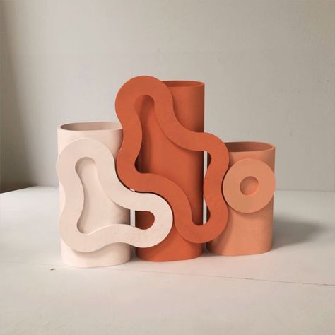 Concrete Molds Diy, Funky Vases, Affordable Aesthetic, Organic Ceramics, Cement Art, Diy Abstract Canvas Art, Vase Crafts, Ceramic Artwork, Wood Shop Projects