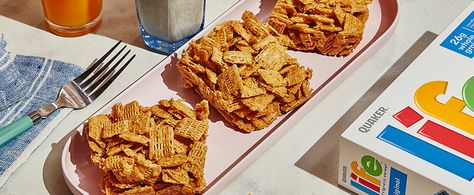 Life Cereal Crispy Cereal Bars from Quaker® Life Cereal Bars, Life Cereal Recipes Snacks, Life Cereal Recipes, Cereal Recipes Desserts, Cereal Recipes Snacks, Cereal Bars Recipe, Cereal Bars Recipes, Life Cereal, Oats Snacks