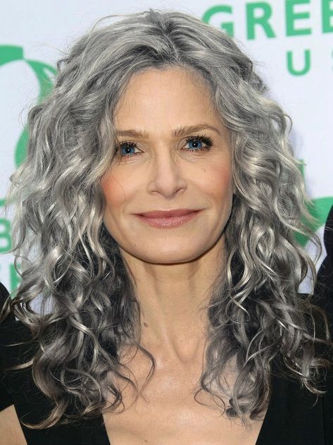 Curly Silver Hair, Long Silver Hair, Silver White Hair, Grey Hair Looks, Grey Hair Transformation, Grey Curly Hair, Gorgeous Gray Hair, Grey Hair Inspiration, Beautiful Gray Hair