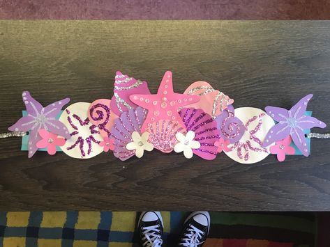 DIY Seashell Starfish Mermaid Paper Crown How To Make Mermaid Crown, Diy Mermaid Crown How To Make, Mermaid Tiara Diy, Mermaid Paper Crafts, Mermaid Crown Craft, Diy Mermaid Crown Kids, Mermaid Crown Diy, Mermaid Birthday Crown Diy, Mermaid Crown Kids