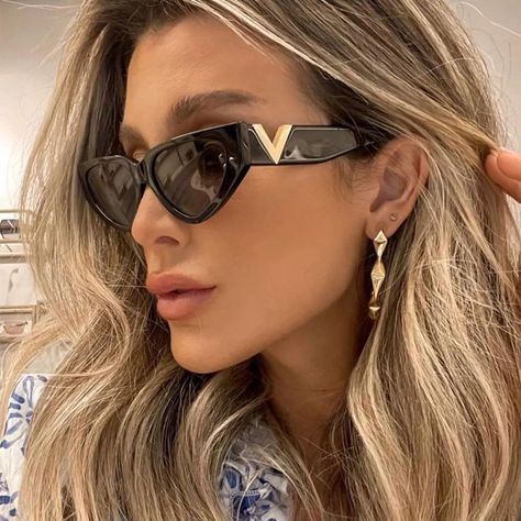 2023 Eye Sunglasses Cat Retro Women Fashion Style Women Frame Shades Glasses Heart Classic Eyewear Fashion Luxury UV 400 Personalized Sunglasses, Luxury Cat, Cat Eye Sunglasses Women, Sunglasses Women Fashion, Striped Cat, نظارات شمسية, Luxurious Design, Sunglass Lenses, Eyewear Fashion