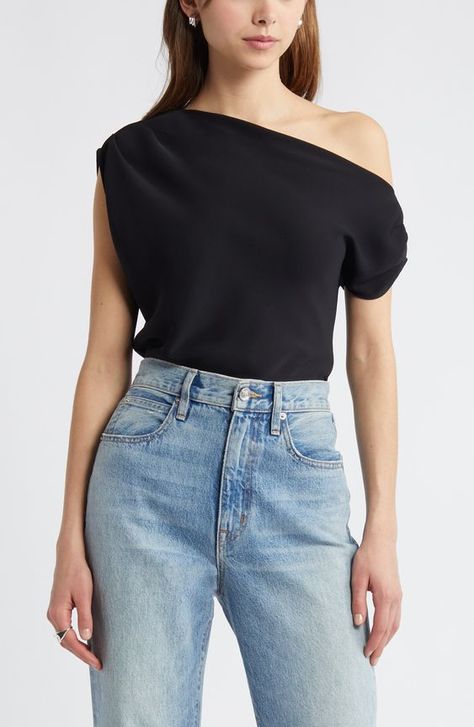 I bought this for myself to wear under regular T-shirt or clothes and also to work out with I know it’s a dress form but I’m gonna use it for other thank you One Shoulder Outfit, Shoulder Outfit, Pleated Blouse, Shoulder Tops, Sleeveless Crop Top, Shoulder Crop Top, Pink Sky, One Shoulder Tops, Dress Form