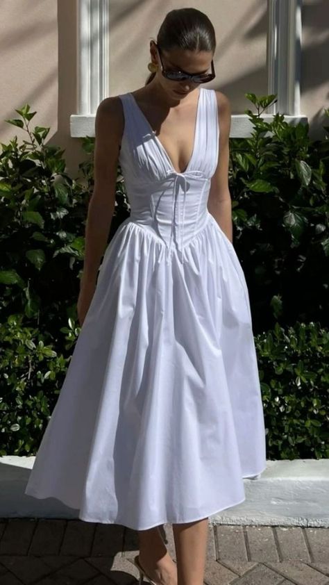 Looks Kate Middleton, Long Party Dress, Tube Top Dress, Summer Fashion Dresses, Grad Dresses, Vestidos Vintage, Party Dress Long, Fashion Summer, Holiday Fashion