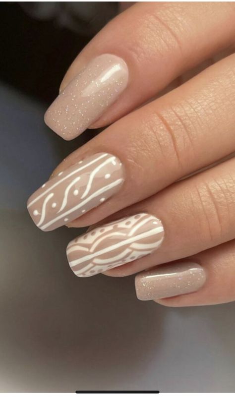 White Tan Nails, Tan Nails With Design, Tan And White Nails, Tan Nail Designs, Tan Nail Polish, Classy Manicure, Beige Nails Design, Tan Nails, Short Nail Manicure