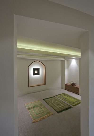 ** Muslim Prayer Room Ideas, Prayer Room Ideas, Fesyen Islam, Prayer Corner, Islamic Decor, Muslim Prayer, Islamic Prayer, Empty Room, Prayer Room