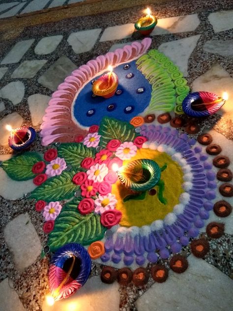 Rangoli Snapchat Story, Diwali Lights Decoration House, Diwali Vibes, Bridal Boutique Interior, Ancestral Healing, Happy Holi Images, Diwali Photography, Diwali Pictures, Rangoli Designs Simple Diwali