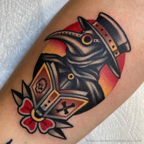 Doctor Tattoo Ideas, Traditional Tattoo Halloween, Plague Doctor Tattoo, Tattoos 2022, Teacher Tattoos, Doctor Tattoo, Quarter Sleeve Tattoos, Traditional Tattoo Inspiration, Men's Fashion Tips