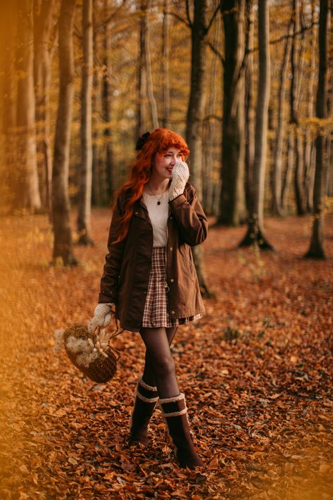 A Clothes Horse Outfits, Redhead Outfits, Vivaia Shoes, Autumn Core, Autumn Photoshoot, Inspirational Outfits, A Clothes Horse, Late Autumn, Ballet Fashion