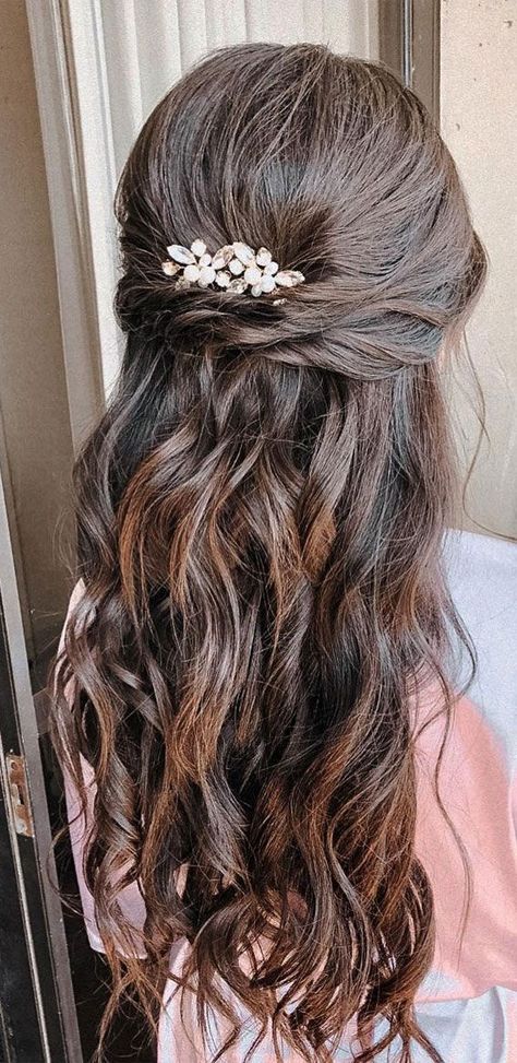 Brunette Long Hair, Romantic Waves, Half Up Wedding Hair, Wedding Hair Half, Half Up Half Down Hair Prom, Bridesmaid Hairstyles Half Up Half Down, Half Up Half Down Hairstyles, Hairstyles Bridesmaid, Bridesmaid Hair Half Up