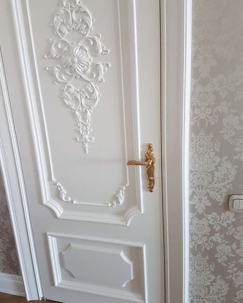 Wood Applique On Door, Wood Appliques On Doors, Diy Interior Doors Makeover, Dream House Interior, Dream House Decor, Neoclassical, House Inspo, Dream Home Design, New Room