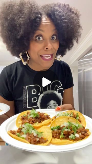 86K views · 16K likes | Tabitha Brown on Instagram: "Hide the veggies in Taco Tuesday🤫. Sshhhhh it’s our little secret ❤️. #tacotuesday #foodie #plantbased #vegan #tabithabrown" Tabatha Brown Vegan Recipes, Tabitha Brown Vegan Recipes, Barrio Tacos, Vegan Tacos Recipes, Tabitha Brown, Vegan Taco, Veggie Tacos, Brown Recipe, Del Taco