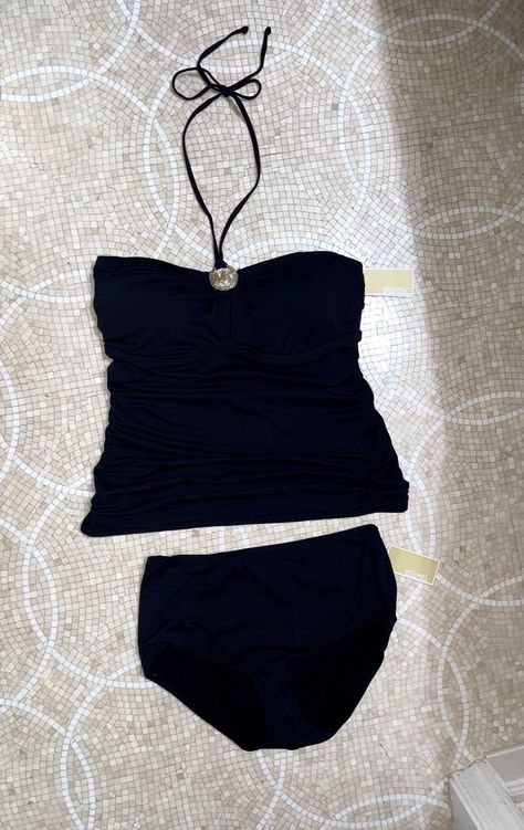 Tankini Swimsuits Aesthetic, Cute Tankini Bathing Suits, 2000s Bathing Suits, Black Swimsuit Aesthetic, Black Beach Outfit, Cute Swimming Suits, Tropical Clothes, 90s Swimsuit, Cute Tankinis