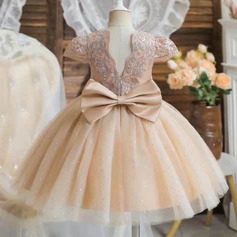 שמלות ערב לנערותת | Kids Evening Clothes Girls | Kids Evening Dresses Girls - 2023 - Aliexpress Princess Evening Dress, 1st Birthday Dresses, Girls Ball Gown, Glamour Vintage, Fashion Umbrella, Sequin Wedding, Baptism Dress, Christening Dress, Wedding Dresses For Girls