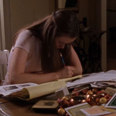 Rory Gilmore, Notebook, Writing, Books