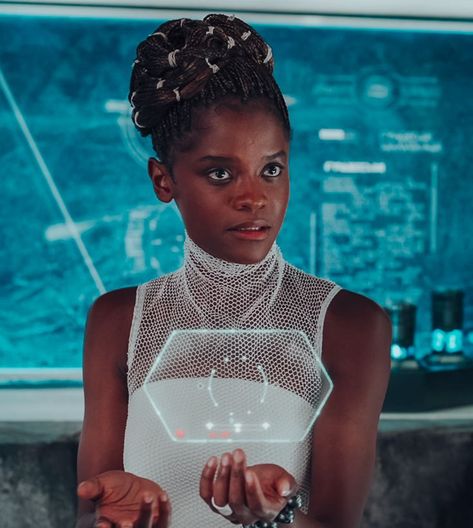 Princess Shuri, Shuri Marvel, Drawing Princess, Shuri Black Panther, Best Marvel Movies, Letitia Wright, Avengers Film, Marvel Photo, New Avengers